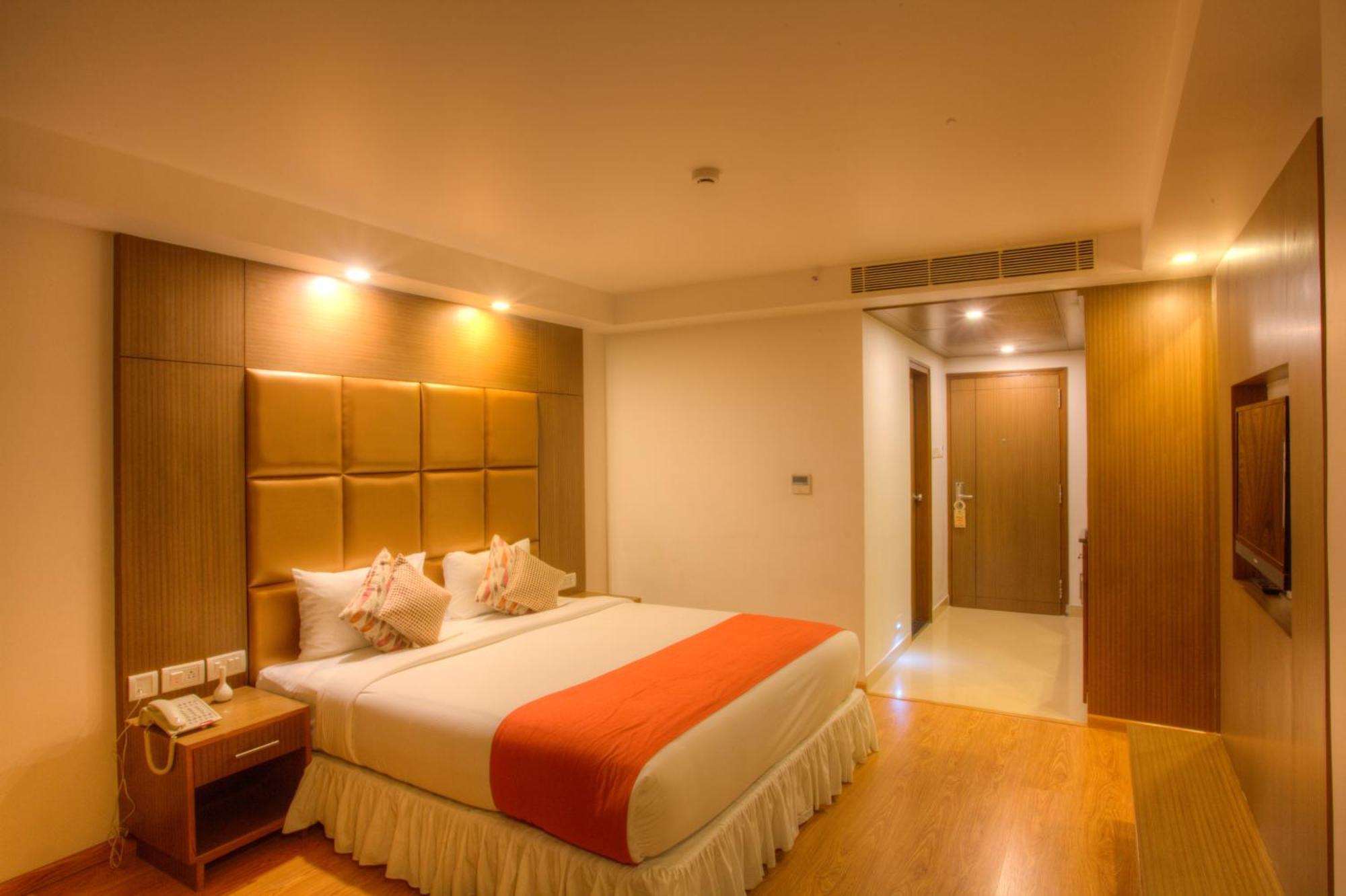 The Atrium Boutique Hotel Майсур Экстерьер фото