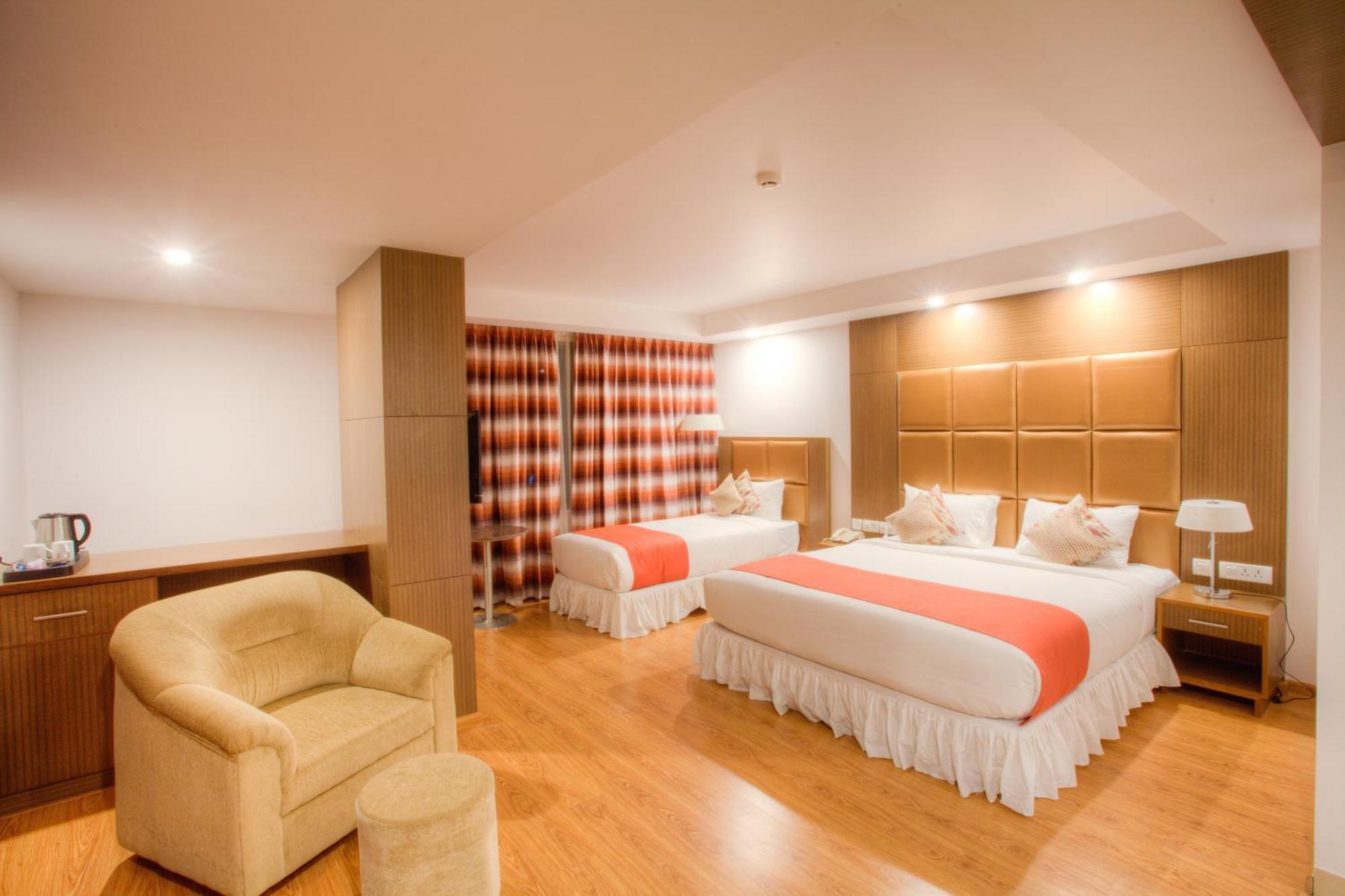 The Atrium Boutique Hotel Майсур Экстерьер фото